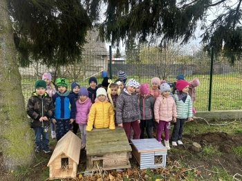 1b51b1c4-b410-418d-a6f0-07c57c076dbb (1)