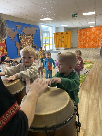 b7e030b1-875b-44b4-b65d-4393c9998b61