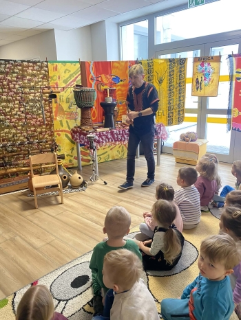 c1f446f4-0c5a-47f9-9f56-d94d8f720ccc