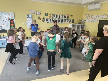 att.-YLgYVRjkEuk19WcomCGyRDuLDKrSDUaUEGL6PX2MyU