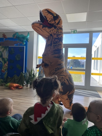 ec2e631b-f74e-4a44-8949-3e00792779e3