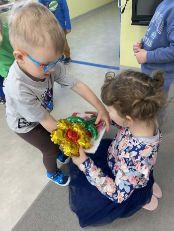 35f4b3fb-d091-4d0e-9e9c-6c05f80db403