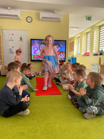 871a083e-0725-4723-bf6b-4a2d39931db4