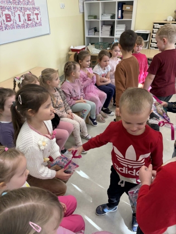 att._9cG17bqlltaVjOJYY0BVB7ba0oTNfvEut-kMd4m7Fs