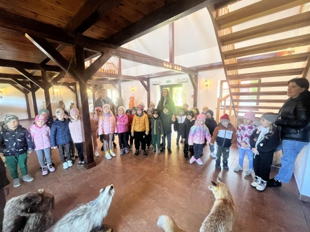 WYJAZD DO NADLEŚNICTWA DĄBROWA - ''DELFINKI'', ''KOLIBERKI'' I ''ŻYRAFY''