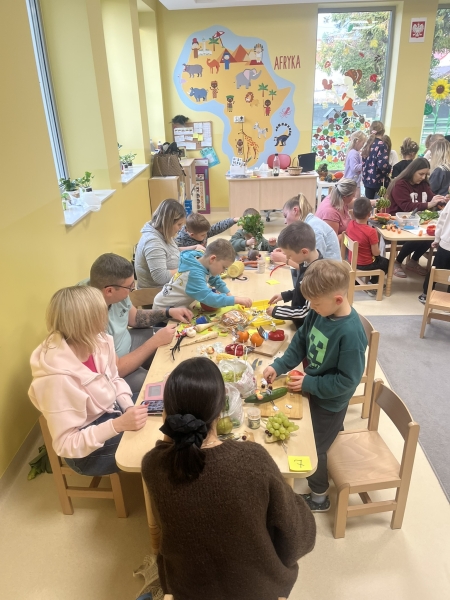 JESIENNE WARSZTATY Z RODZICAMI W GRUPIE ''ŻYRAFY''