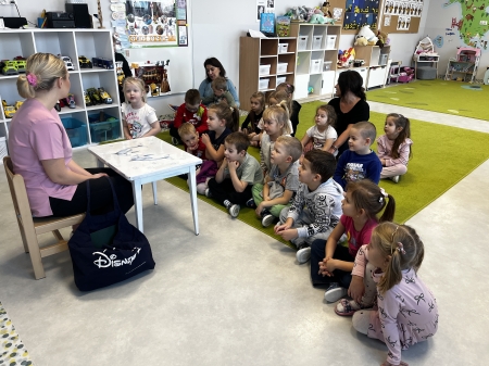 ''MOGĘ BYĆ KIM CHCĘ'' - OGÓLNOPOLSKI PROJEKT EDUKACYJNY U ''DELFINKÓW'' CZ. 2...