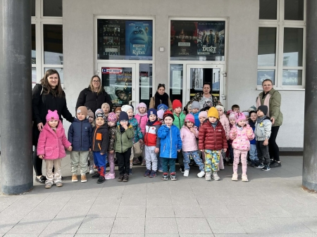 WYJAZD ''TYGRYSKÓW'' I ''LISKÓW'' DO KINA W ŚWIECIU 